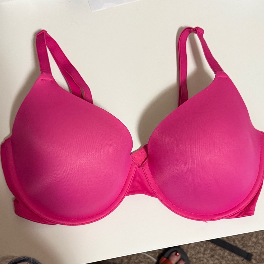 PINK Victoria's Secret Bold Pink Bra